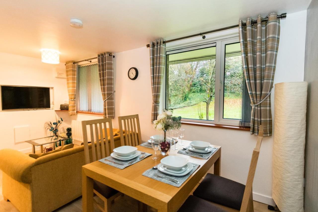 1 Bedroom Newton Apartment Wigan, Free Private Parking, Free WiFi, Garden Buitenkant foto